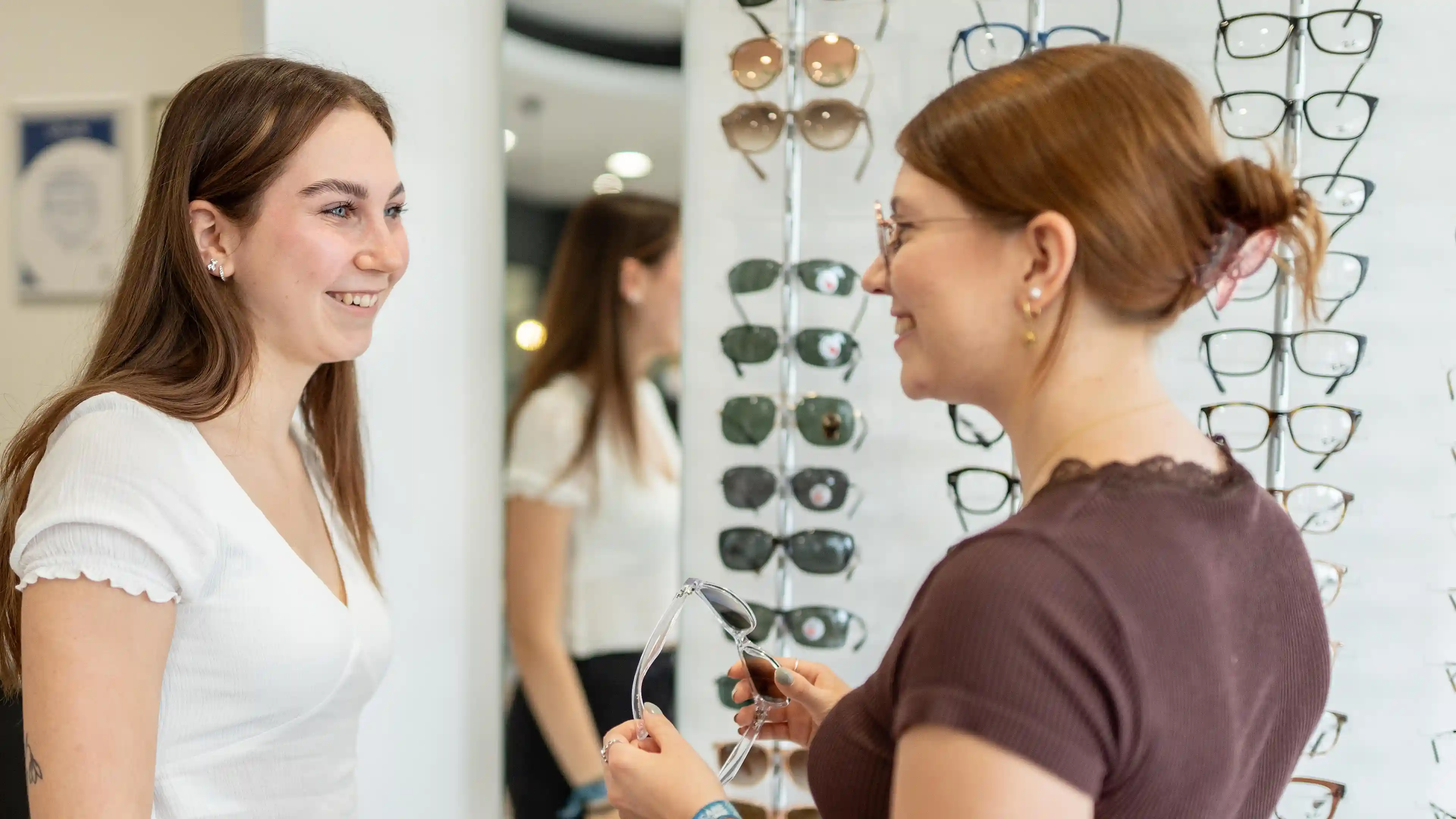 Brillenberatung bei Optimal Optik in Helmstedt