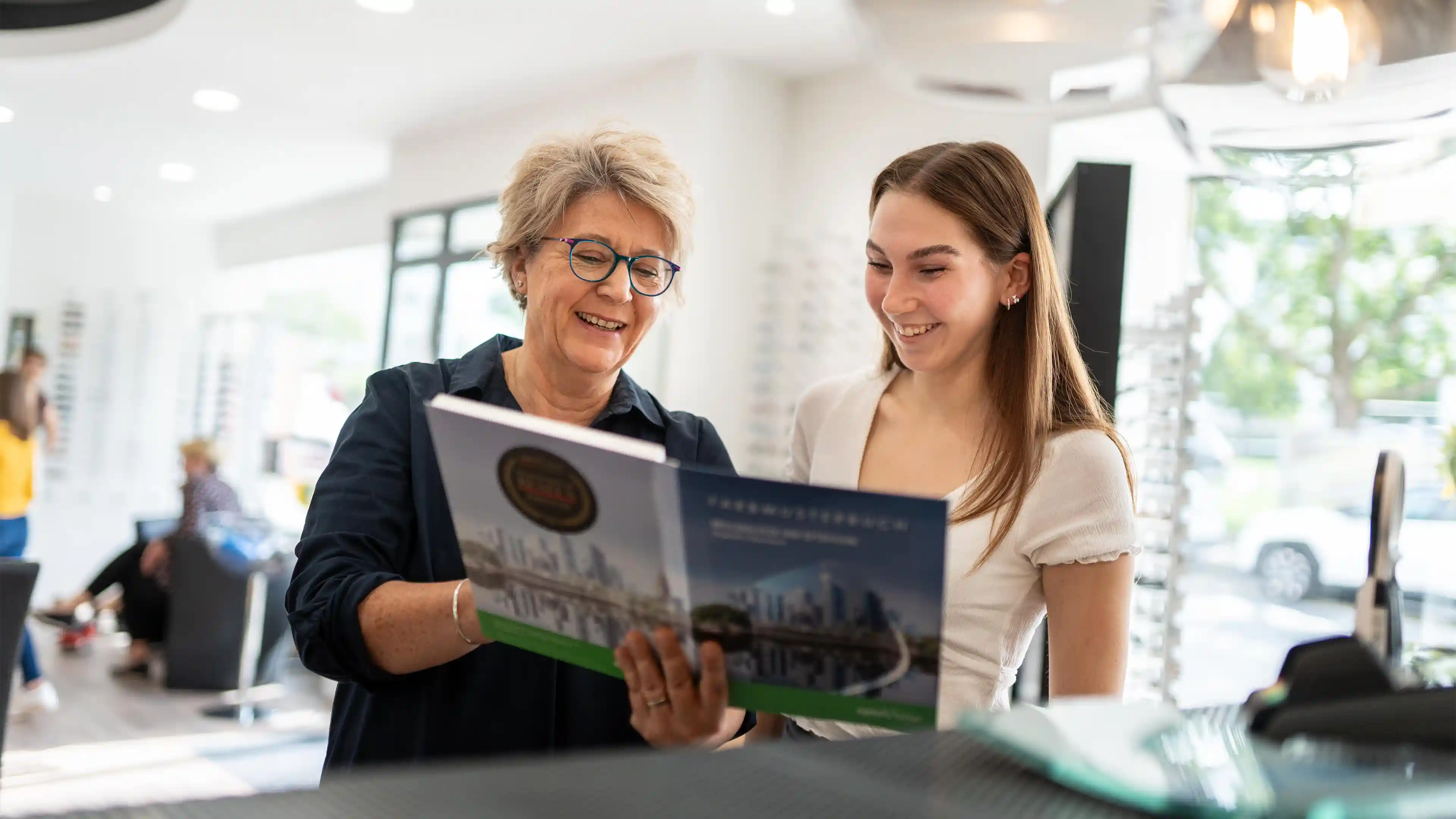 Glasberatung bei Optimal Optik in Helmstedt